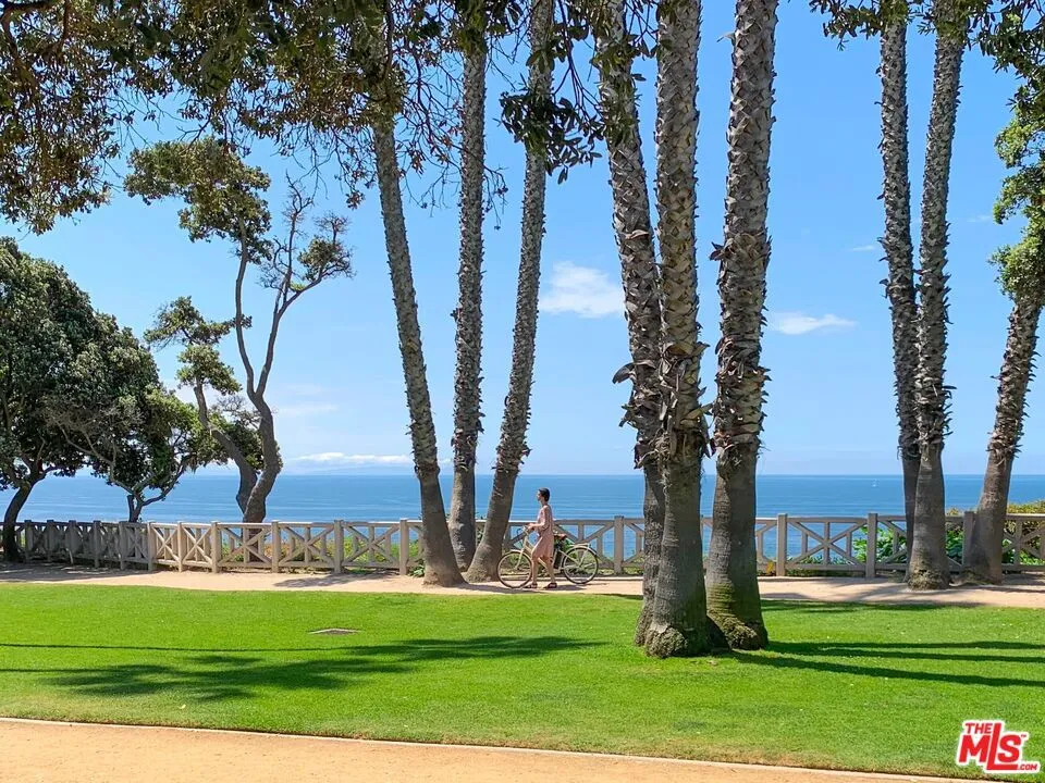 535 Ocean Avenue 1c, Santa Monica, California 90402 home-pic-27